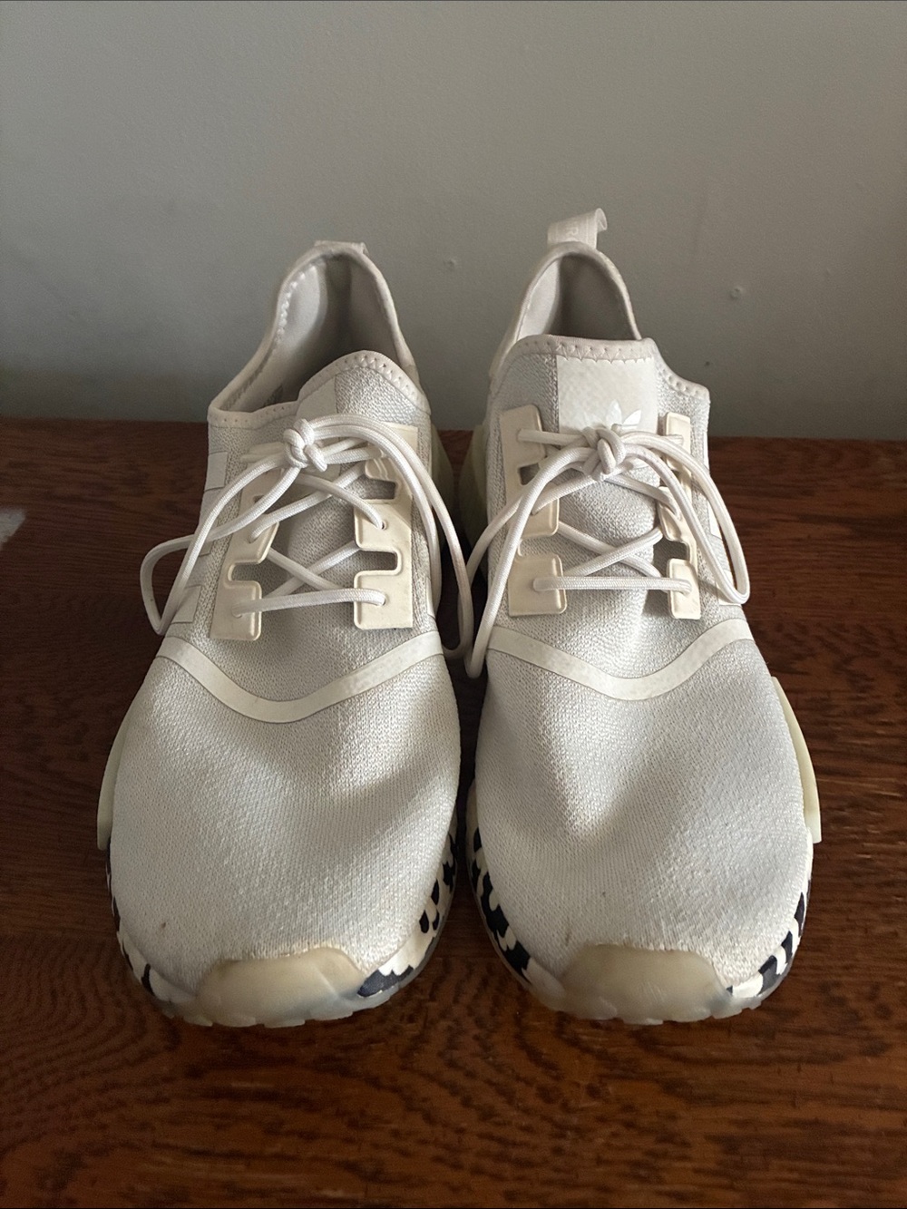 adidas Men's Cream-White Casual Lace-Up Sneakers